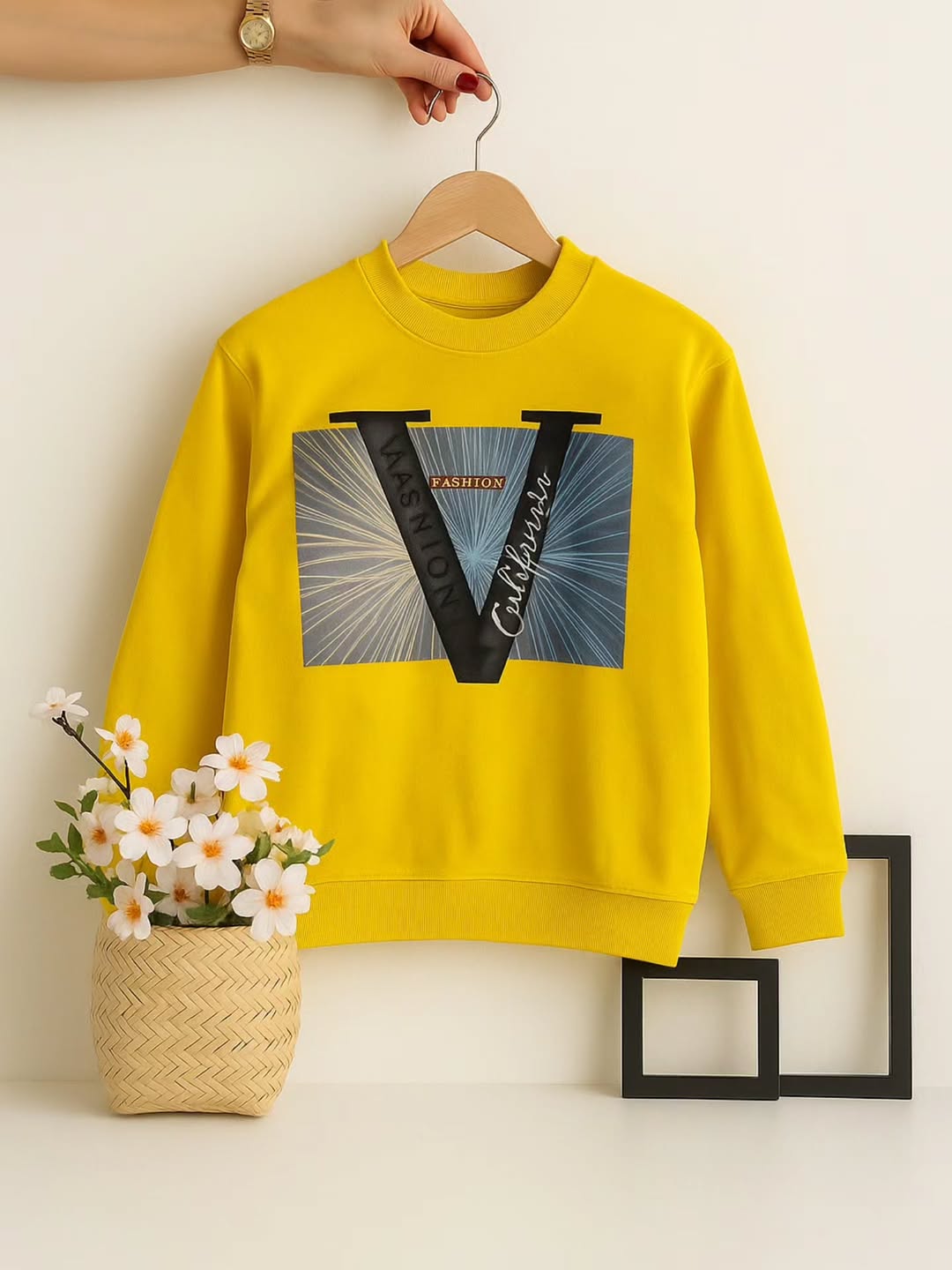 بلوز پسرانه طرحV  جنس دورس چاپ پشت و رو سایز 60,65